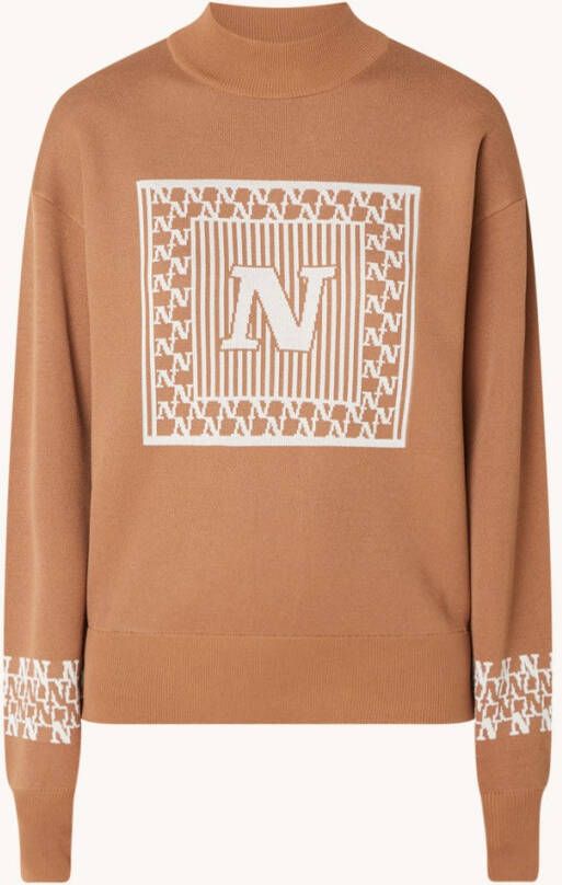 NIKKIE Ginny fijngebreide pullover met opstaande kraag en ingebreid patroon